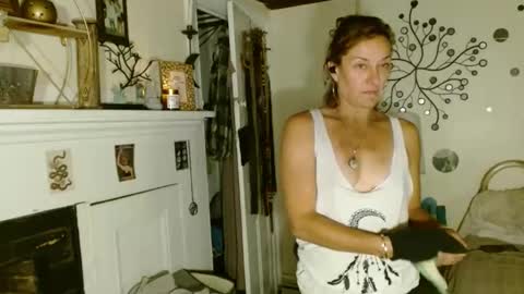 MoistKnickerChick online show from 09/22/25, 03:08