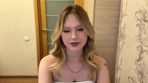 Snapshot of mollieadamek chatting on 05/01/26, 02:21 Lisa online show from 05/01/26, 02:21