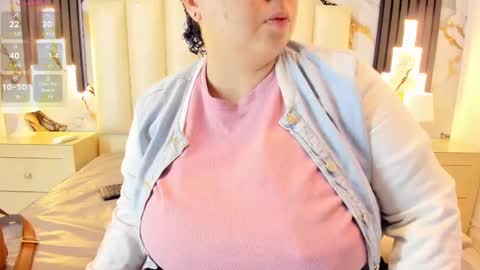 Hey Guys  Im Mollie online show from 02/16/25, 12:10