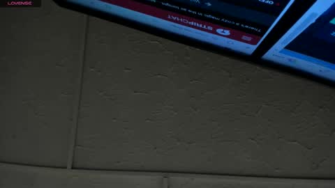 Hey Guys  Im Mollie online show from 12/19/25, 12:12