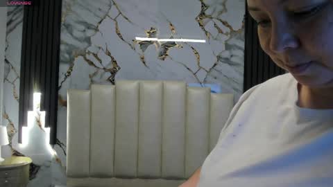 Hey Guys  Im Mollie online show from 04/23/26, 12:29