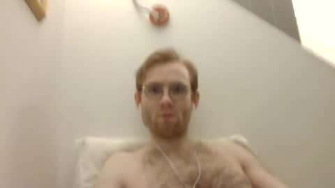 Snapshot of molliter chatting on 12/12/24, 12:05 molliter online show from 12/12/24, 12:05