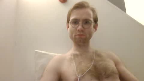 Snapshot of molliter chatting on 01/06/25, 10:58 molliter online show from 01/06/25, 10:58