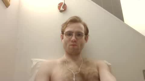 Snapshot of molliter chatting on 01/12/25, 12:18 molliter online show from 01/12/25, 12:18