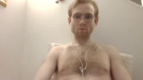 Snapshot of molliter chatting on 01/26/25, 12:37 molliter online show from 01/26/25, 12:37