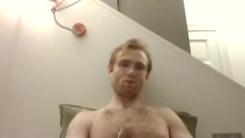 Snapshot of molliter chatting on 02/08/25, 01:22 molliter online show from 02/08/25, 01:22