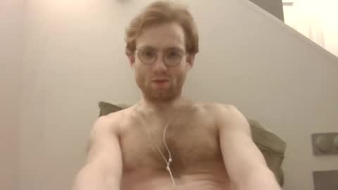 Snapshot of molliter chatting on 02/18/25, 01:21 molliter online show from 02/18/25, 01:21