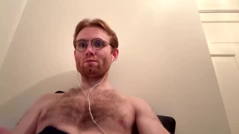 Snapshot of molliter chatting on 09/15/25, 01:05 molliter online show from 09/15/25, 01:05