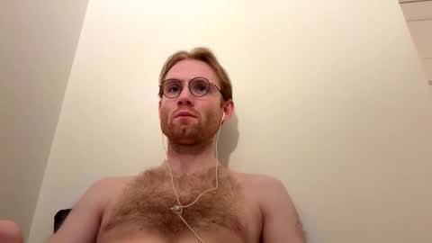 Snapshot of molliter chatting on 09/24/25, 10:57 molliter online show from 09/24/25, 10:57