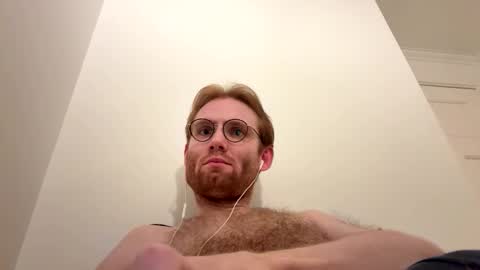 Snapshot of molliter chatting on 09/28/25, 11:43 molliter online show from 09/28/25, 11:43