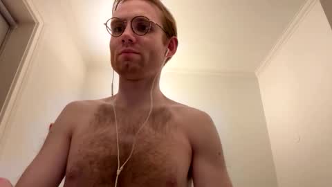 Snapshot of molliter chatting on 10/02/25, 01:34 molliter online show from 10/02/25, 01:34