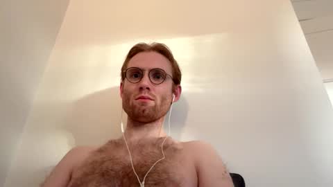 Snapshot of molliter chatting on 10/05/25, 05:44 molliter online show from 10/05/25, 05:44