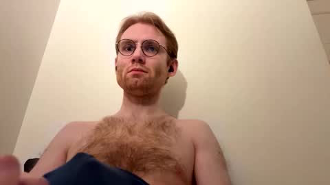 Snapshot of molliter chatting on 01/17/26, 12:48 molliter online show from 01/17/26, 12:48