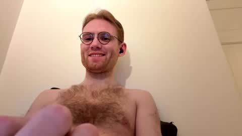 Snapshot of molliter chatting on 02/01/26, 10:41 molliter online show from 02/01/26, 10:41