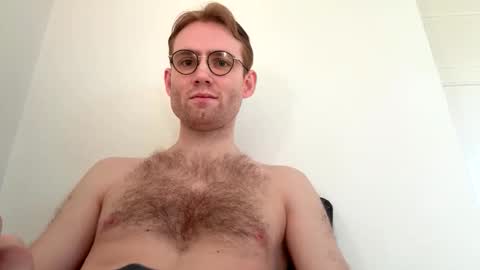 Snapshot of molliter chatting on 02/10/26, 01:48 molliter online show from 02/10/26, 01:48