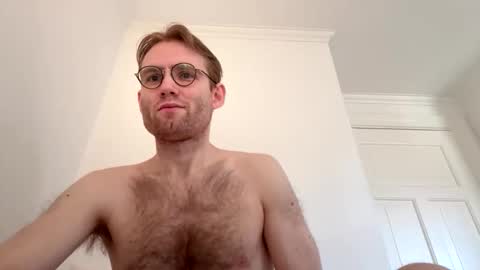 Snapshot of molliter chatting on 02/24/26, 01:31 molliter online show from 02/24/26, 01:31