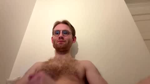 Snapshot of molliter chatting on 03/19/26, 01:31 molliter online show from 03/19/26, 01:31