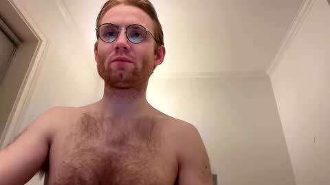 Snapshot of molliter chatting on 05/17/26, 12:30 molliter online show from 05/17/26, 12:30