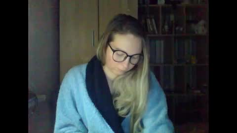 molly971345 online show from 02/10/26, 04:16