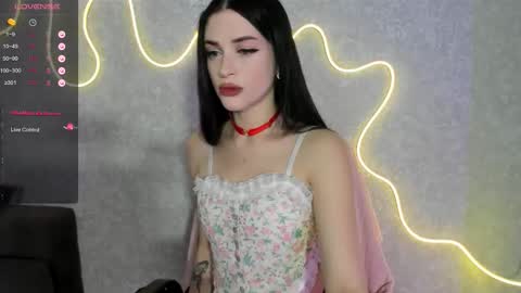 Molly - online show from 10/07/25, 04:53