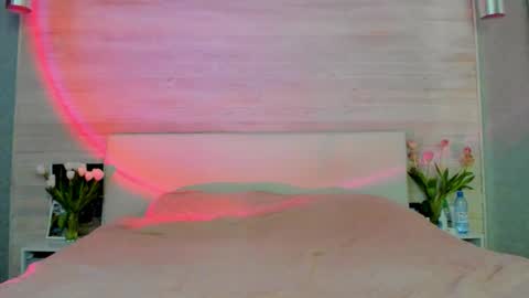 Molly Hunt online show from 03/10/26, 04:06