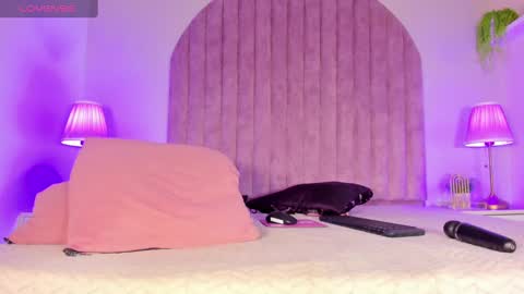 Molly Jackson online show from 01/16/25, 06:06