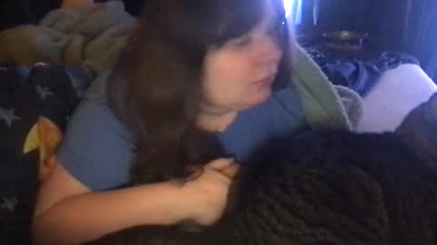 molly_moons online show from 10/28/25, 06:54