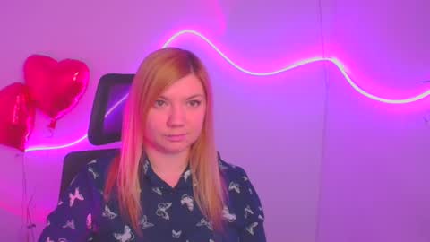 Molly online show from 03/05/25, 12:22