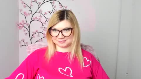 Molly online show from 02/10/26, 12:42