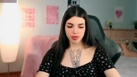 Molly online show from 05/17/26, 04:21