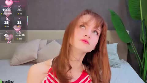 Molly online show from 10/06/25, 01:25