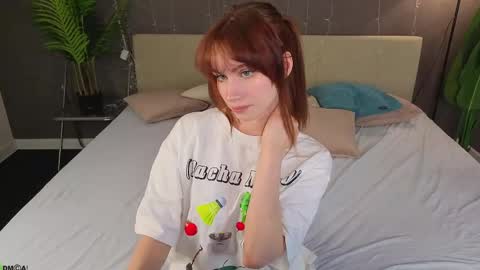 Molly online show from 04/29/26, 12:16