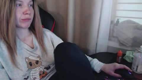 I have new photos come and see with love Molly online show from 10/26/25, 11:05