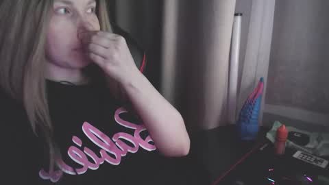 I have new photos come and see with love Molly online show from 12/14/25, 11:09