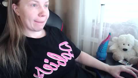 I have new photos come and see with love Molly online show from 02/03/26, 08:19