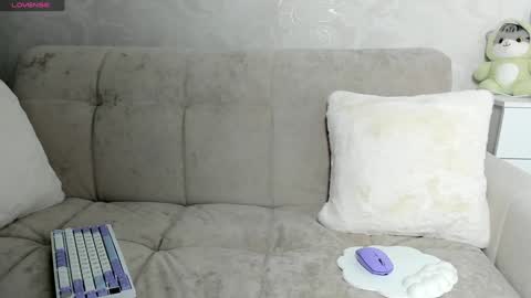 Snapshot of molly_sweetbaby chatting on 12/19/24, 03:08 Ill tell you when were private online show from 12/19/24, 03:08