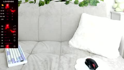 Snapshot of molly_sweetbaby chatting on 12/28/24, 03:04 Ill tell you when were private online show from 12/28/24, 03:04