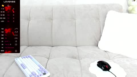 Snapshot of molly_sweetbaby chatting on 02/25/25, 01:28 Ill tell you when were private online show from 02/25/25, 01:28