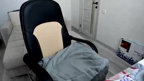 Snapshot of molly_sweetbaby chatting on 09/19/25, 11:33 Ill tell you when were private online show from 09/19/25, 11:33