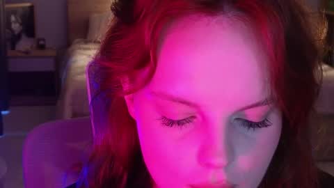 Molly online show from 06/05/26, 02:07