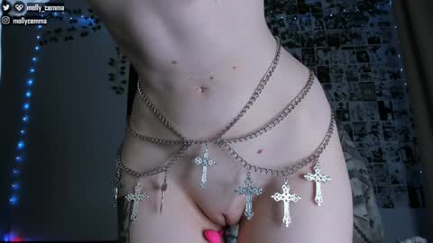 Snapshot of mollycemma chatting on 02/03/25, 03:17 Molly online show from 02/03/25, 03:17