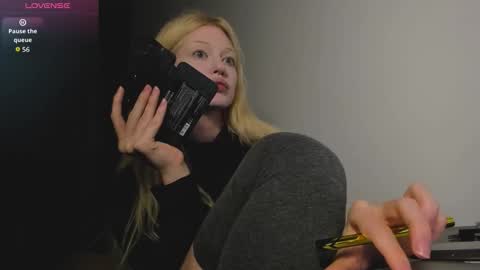 Goddess Katherine online show from 12/17/25, 04:57