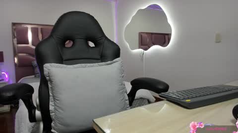 Molly  online show from 02/25/25, 02:33