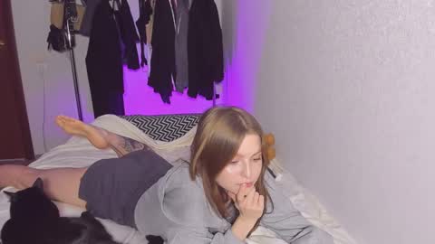 Taisha online show from 02/18/25, 06:04