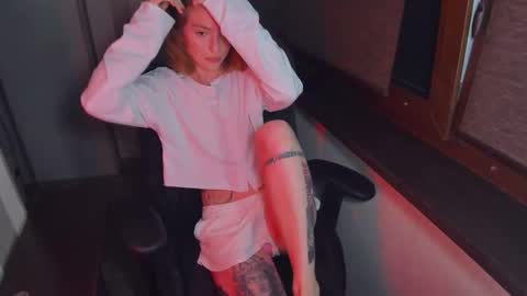 Taisha online show from 09/22/25, 05:48