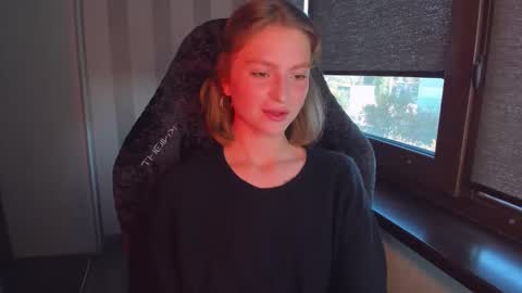 Taisha online show from 09/23/25, 05:54