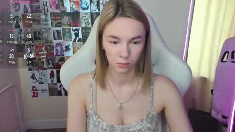 Molly online show from 09/27/25, 01:10
