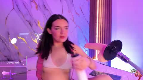 New girl Emily Valentina  Michelle online show from 10/21/25, 07:58