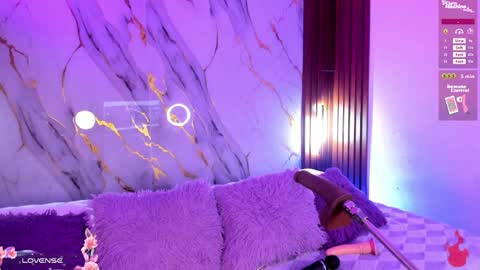 New girl Emily Valentina  Michelle online show from 04/16/26, 08:20