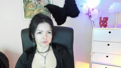 Molly online show from 02/25/26, 07:51